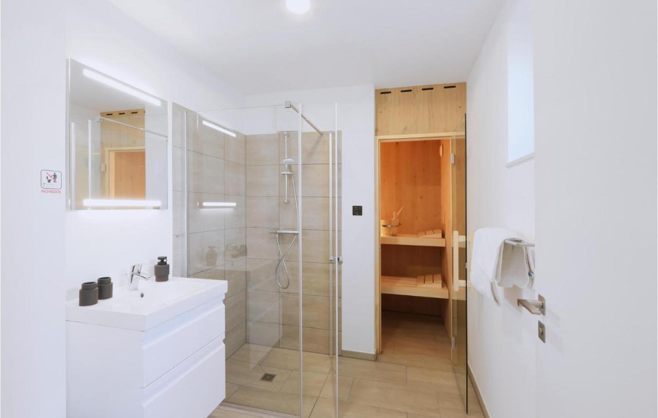 Lovely Home In Lembruch-Duemmer See With Sauna Εξωτερικό φωτογραφία