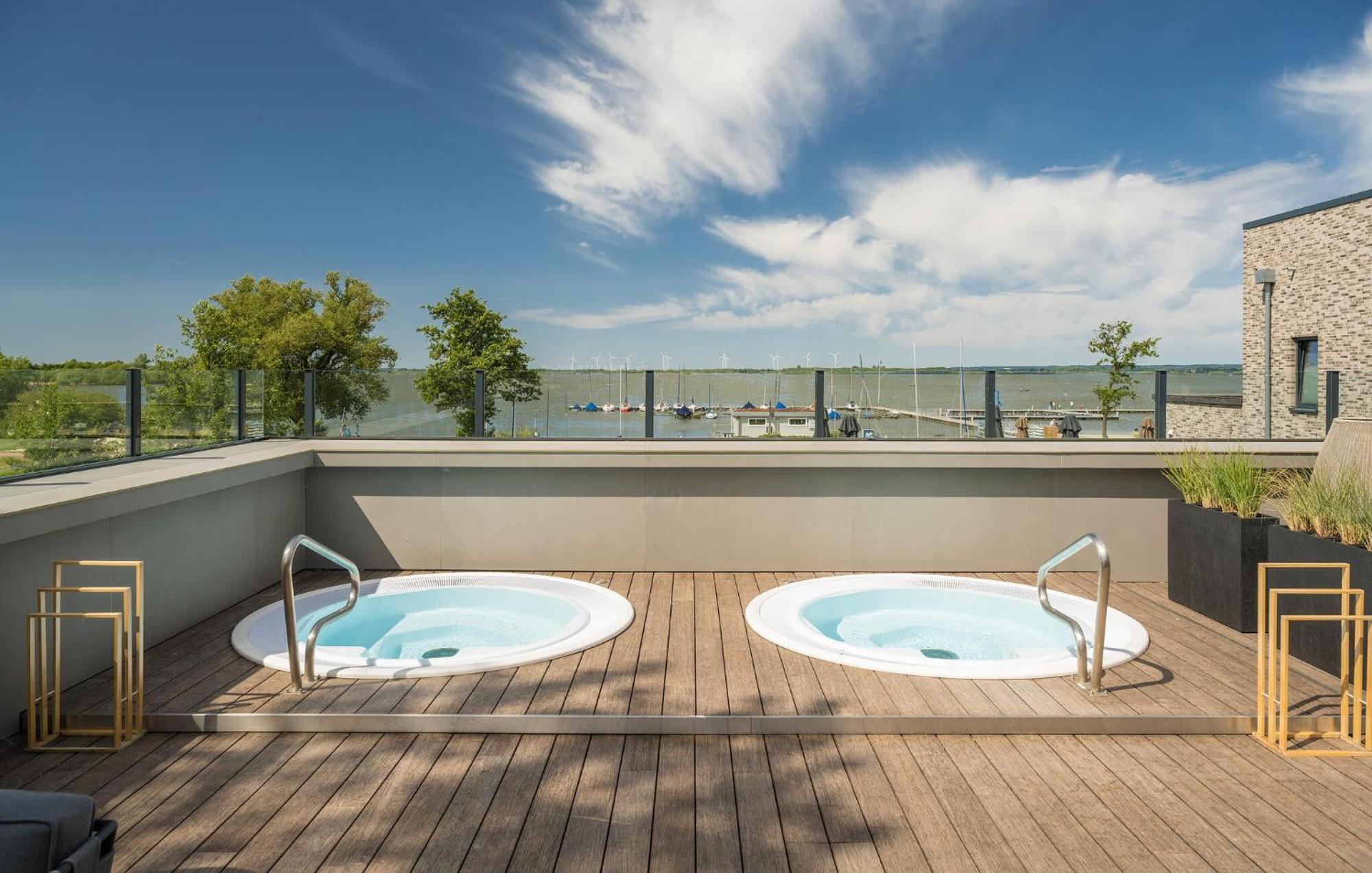 Lovely Home In Lembruch-Duemmer See With Sauna Εξωτερικό φωτογραφία